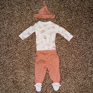 3-Month Baby Sheep Outfit - Adorable Cotton Set